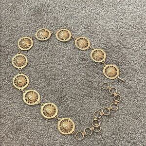 Elegant Gold Sunburst accessory